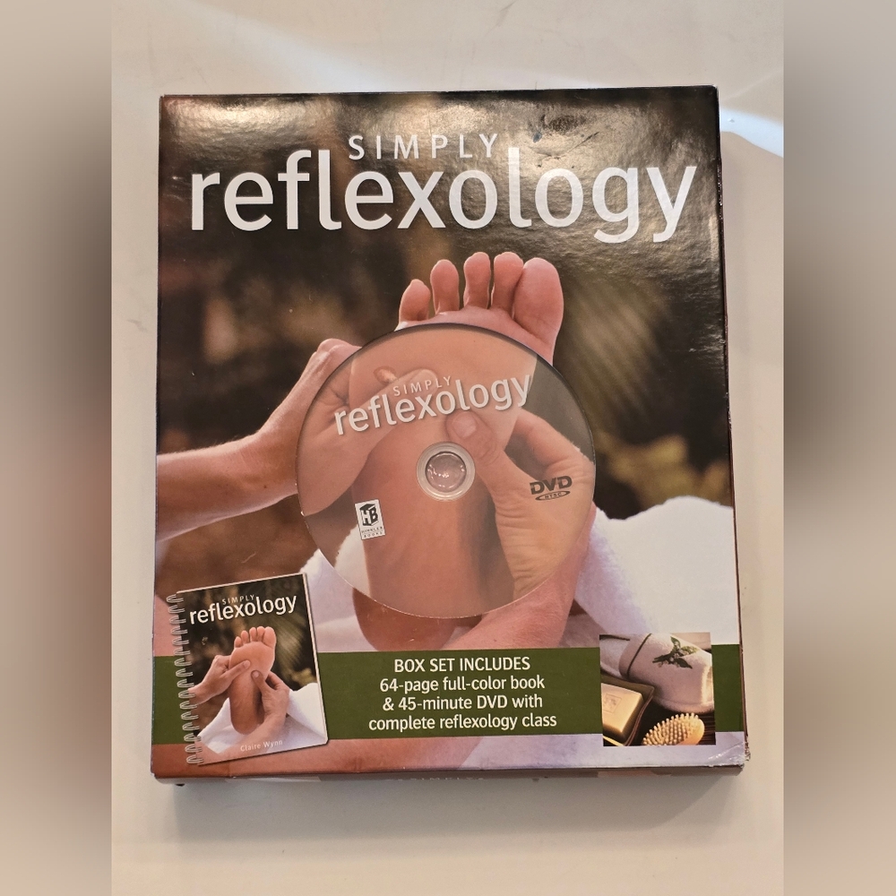 Claire Wynn Simply Reflexology Book & DVD Set